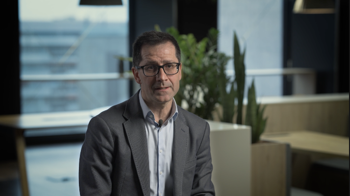 Interview & Testimonial